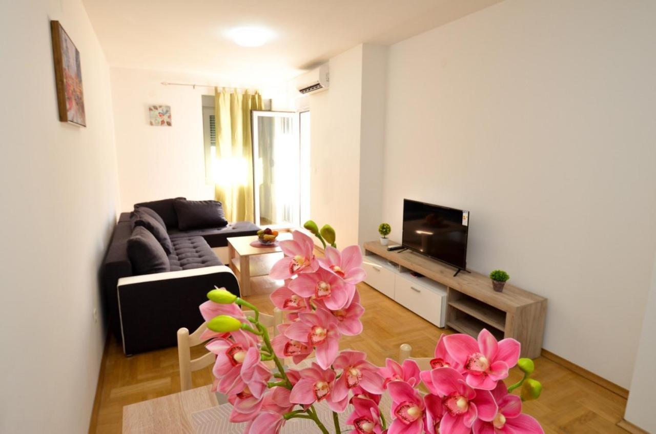 City Center Kotor - Garage Parking Included Bagian luar foto